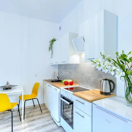 Lucky Place Centrum Apartment *